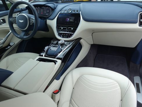 Used 2024 Aston Martin DBX 707 image 21