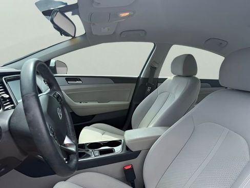 Used 2018 Hyundai Sonata SEL FWD image 10