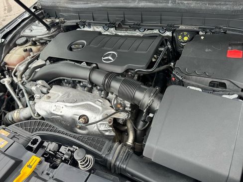 Certified 2021 Mercedes-Benz GLB 250 4MATIC image 27