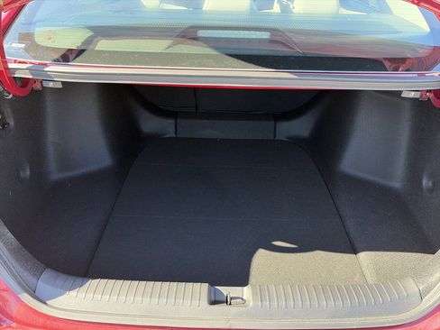 Certified 2025 Honda Accord SE image 10