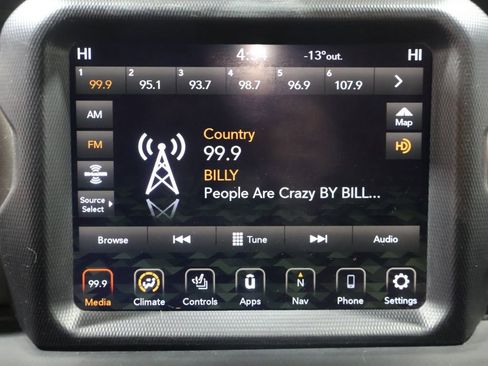 Used 2020 Jeep Wrangler Unlimited Sahara w/ Uconnect 4C Nav & Sound Group image 26