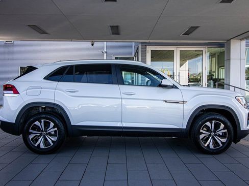 New 2026 Volkswagen Atlas Cross Sport SE image 19