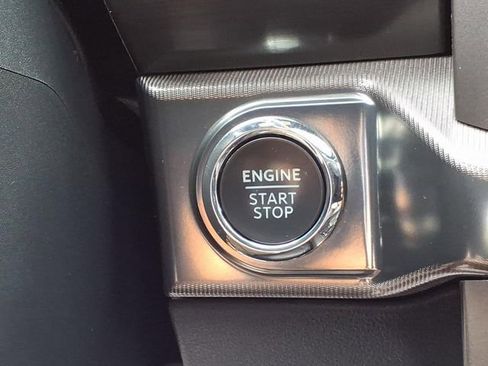 Used 2024 Ford F150 Lariat AWD/4WD image 29