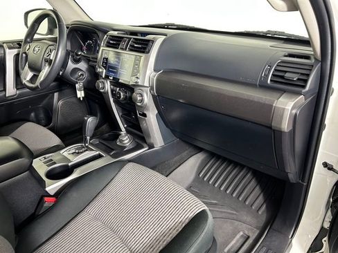 Used 2021 Toyota 4Runner SR5 AWD/4WD image 9