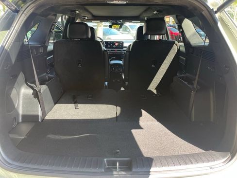 Certified 2025 Kia Sorento SX Prestige AWD/4WD image 25