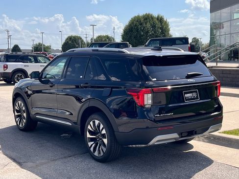 New 2026 Ford Explorer Platinum w/ LUX Leather Package AWD/4WD image 4