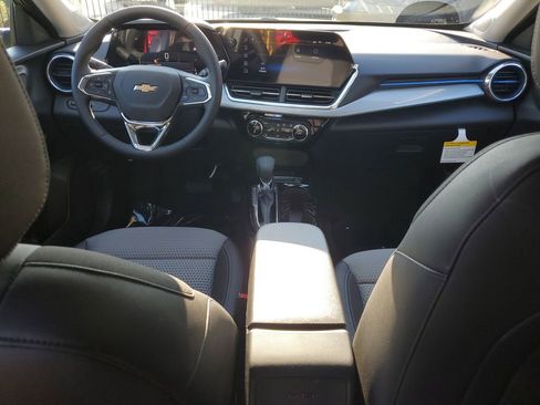 New 2026 Chevrolet Trax LT w/ Driver Confidence Package image 10