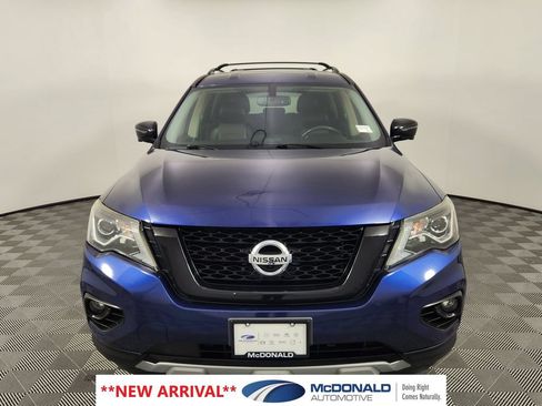 Used 2019 Nissan Pathfinder SL w/ Rock Creek Edition FWD image 8