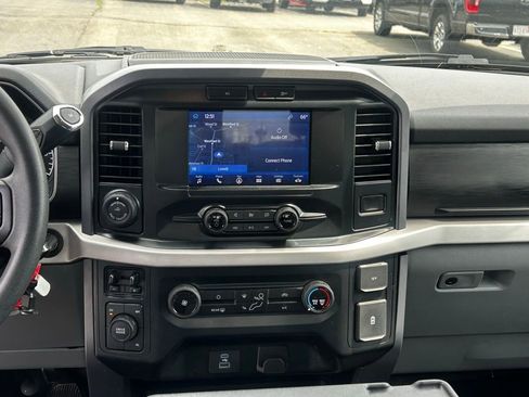 Used 2023 Ford F150 XLT w/ Trailer Tow Package image 18