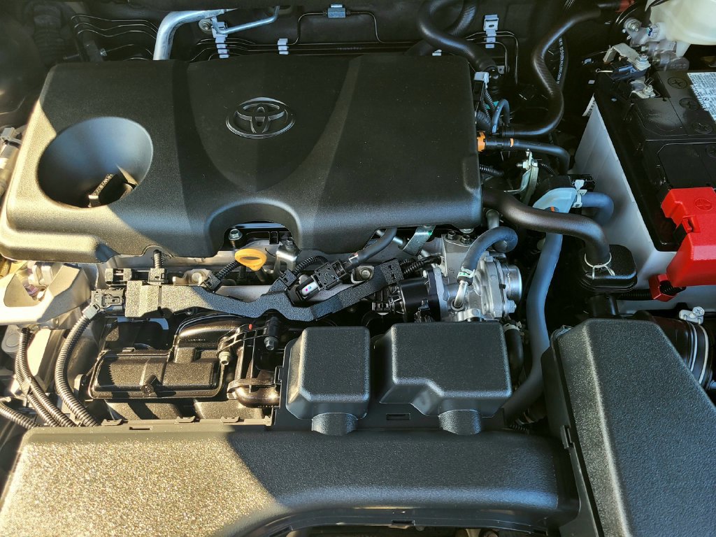 Used 2023 Toyota RAV4 XLE Premium AWD/4WD image 24