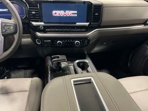 Used 2022 GMC Sierra 1500 SLT w/ SLT Premium Plus Package image 12