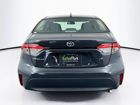 Used 2025 Toyota Corolla LE FWD image 7