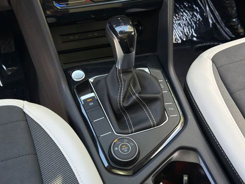 New 2026 Volkswagen Taos SE AWD/4WD image 25