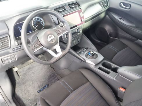 Used 2025 Nissan Leaf S FWD image 23