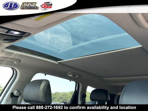 Used 2021 Hyundai Santa Fe Limited w/ Cargo Package image 12