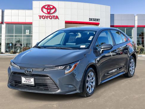 Certified 2023 Toyota Corolla LE image 3