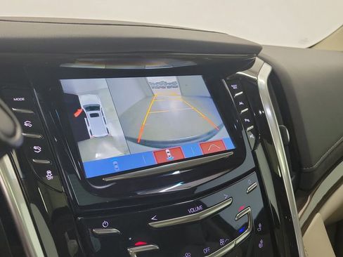 Used 2019 Cadillac Escalade Premium Luxury image 30