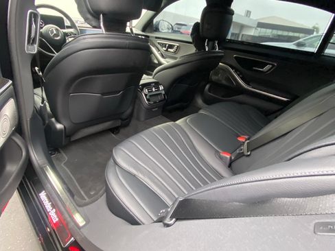 Used 2026 Mercedes-Benz S 500 4MATIC image 11