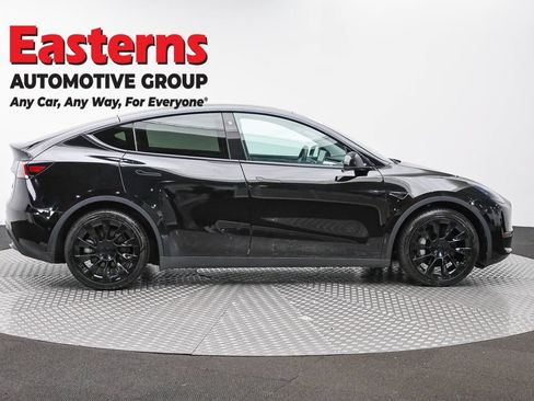 Used 2021 Tesla Model Y Long Range AWD/4WD image 4