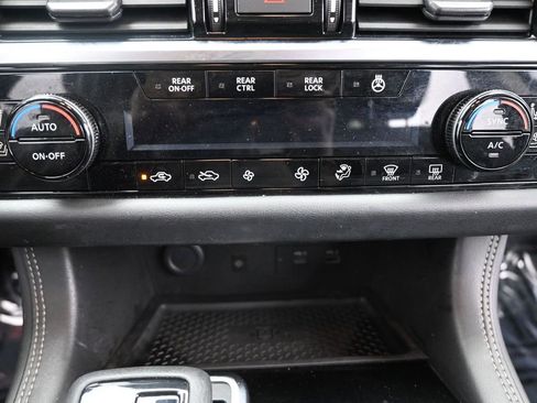 Used 2022 Nissan Pathfinder Platinum w/ Cargo Package AWD/4WD image 36
