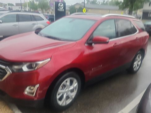 Used 2019 Chevrolet Equinox LT w/ LT True North Edition AWD/4WD image 9