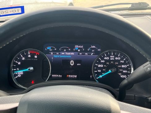 Used 2022 Ford F250 Limited image 28