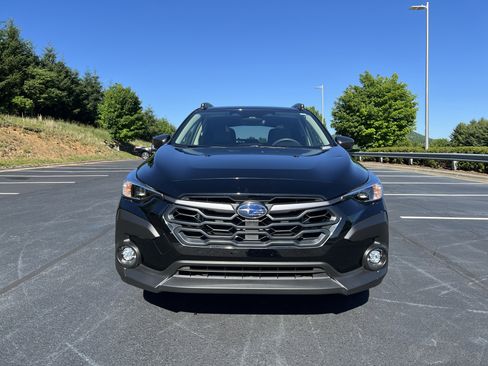 Used 2024 Subaru Crosstrek 2.0i Premium AWD/4WD image 2