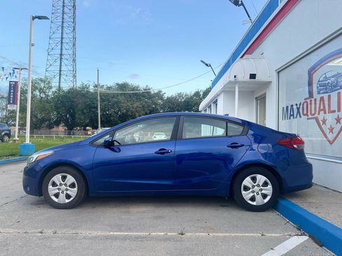 Used 2017 Kia Forte LX FWD image 16