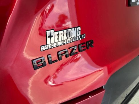 Used 2022 Chevrolet Blazer RS w/ Enhanced Convenience Package FWD image 28