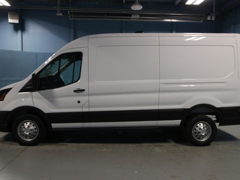 New 2026 Ford Transit 350 148 Medium Roof image 18