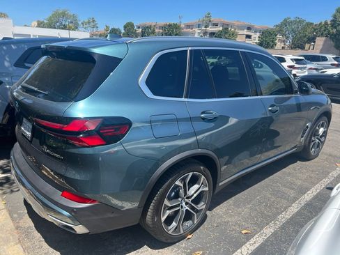 Used 2025 BMW X5 xDrive50e w/ Executive Package AWD/4WD image 5