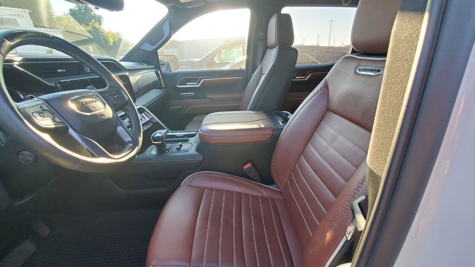 Used 2026 GMC Sierra 1500 Denali Ultimate AWD/4WD image 3