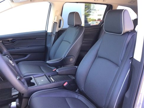 New 2026 Honda Odyssey Touring image 23