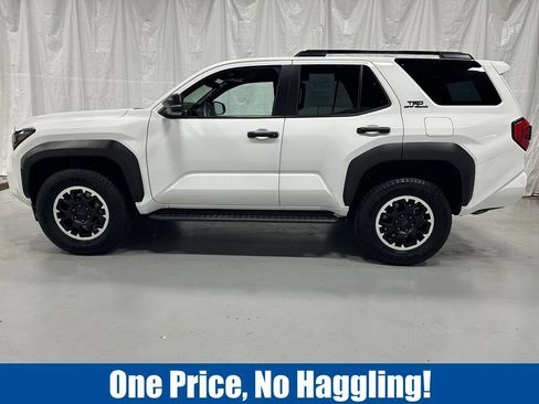Used 2025 Toyota 4Runner TRD Off-Road AWD/4WD image 4
