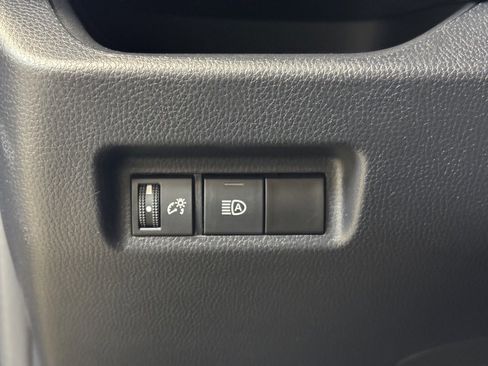 Used 2023 Toyota RAV4 LE image 27