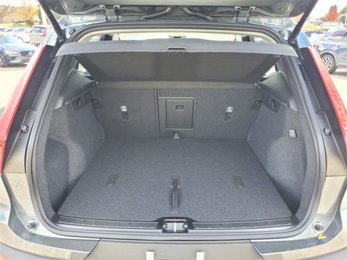 New 2026 Volvo XC40 B5 Ultra w/ Protection Package Premier image 33