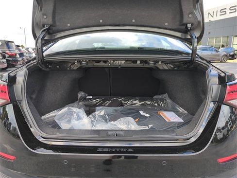 New 2025 Nissan Sentra SR w/ SR Premium Package image 15