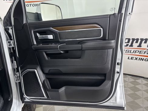 Used 2022 RAM 2500 Laramie image 26