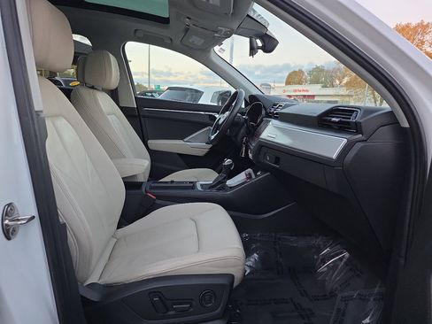 Used 2021 Audi Q3 2.0T Premium image 30