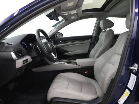 Used 2018 Honda Accord Touring image 23