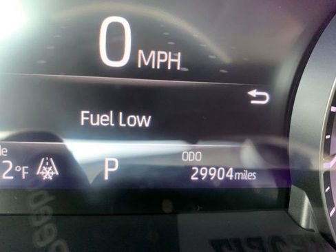 Used 2023 Toyota Highlander XLE image 17