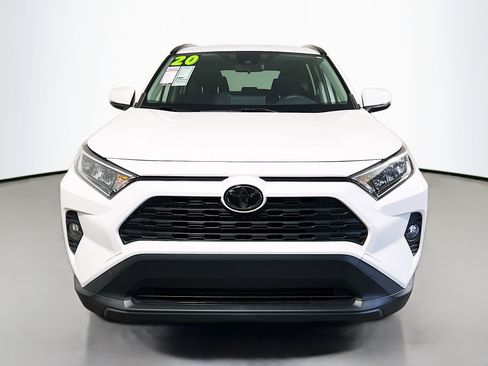 Used 2020 Toyota RAV4 XLE w/ Convenience Package image 11