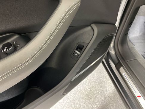 Used 2025 Audi Q8 Premium Plus w/ Premium Plus Package image 10