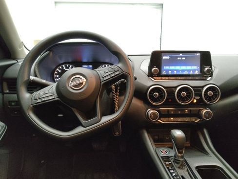 Used 2024 Nissan Sentra S FWD image 22