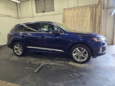 Used 2020 Audi Q7 3.0T Premium w/ Convenience Package AWD/4WD image 6