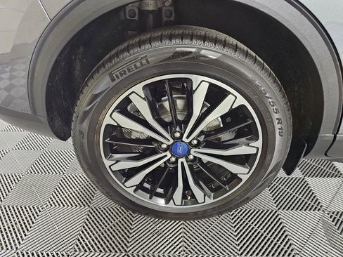 Used 2022 Ford Escape SE w/ SE Sport Appearance Package image 10