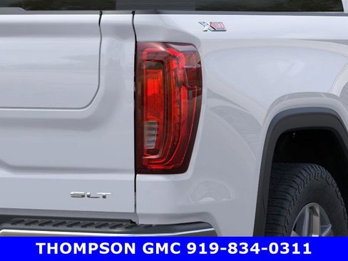 New 2026 GMC Sierra 1500 SLT image 11
