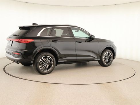 New 2025 Audi Q5 Premium image 7