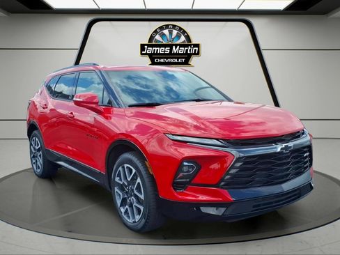 Certified 2023 Chevrolet Blazer RS w/ Driver Confidence II Package FWD image 3