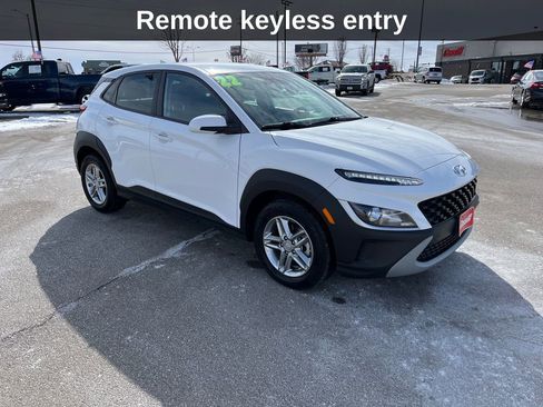 Used 2022 Hyundai Kona SE image 9